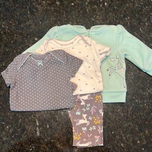 Simple Joy by Carter’s Baby Girl 4-Piece Outfit